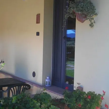 Lo Scalandrino Aparthotel